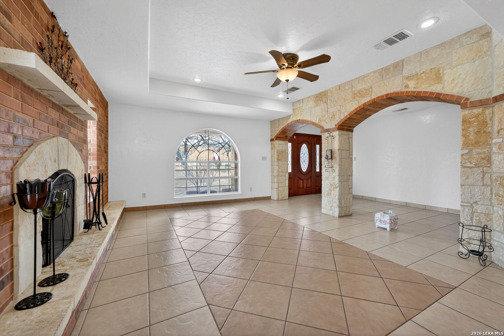 20134 South Jett Road San Antonio, TX 78264 - Photo 8 of 41