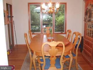 29 Eagle Lane Reading, PA 19607 - Photo 3 of 6 Gallery Image 3