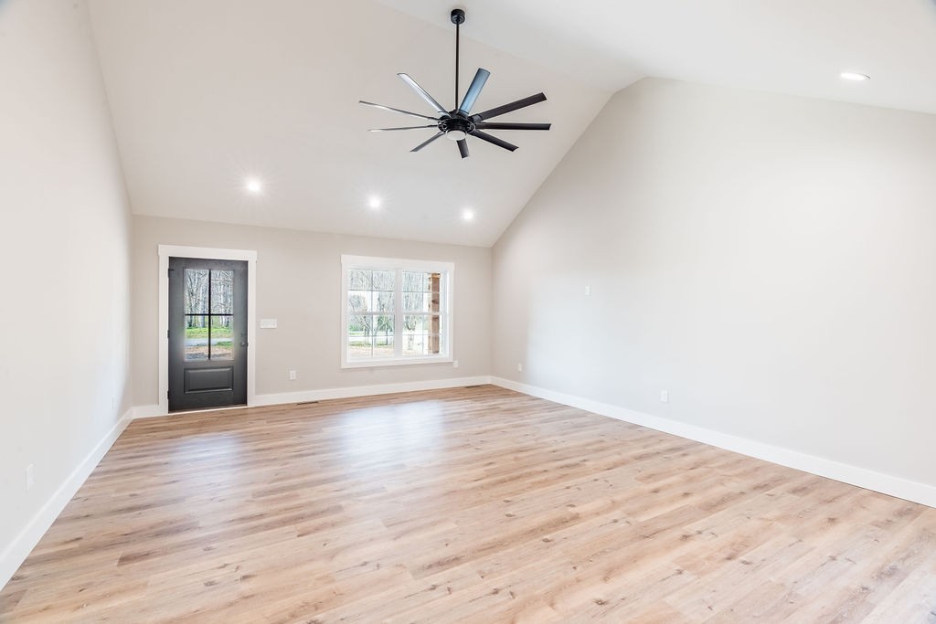 295 Chesnut Road Guthrie, KY 42234 - Photo 2 of 21