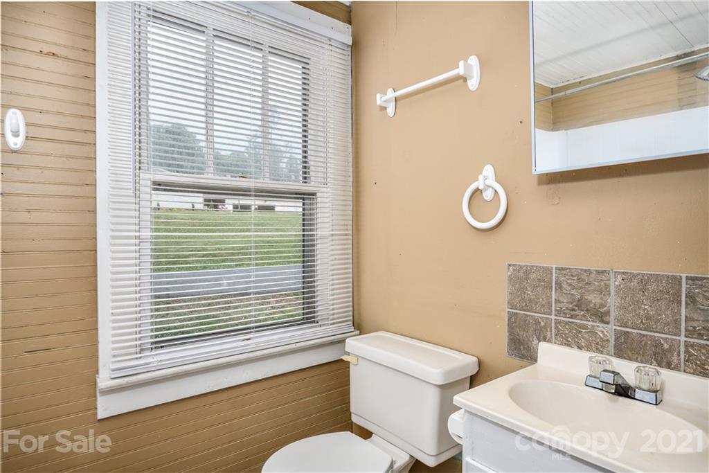 5524 Lee Cline Road Conover, NC 28613 - Photo 11 of 15 Gallery Image 11