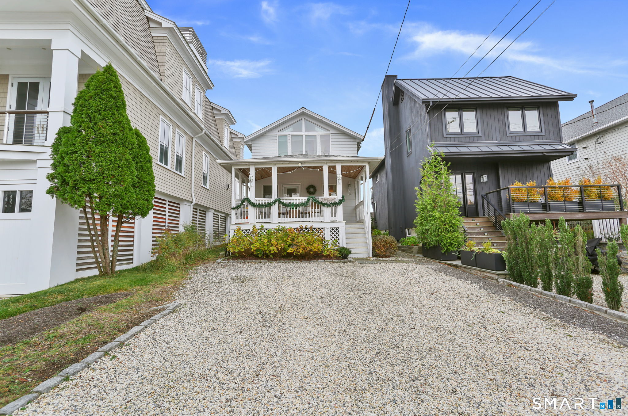 1235 Fairfield Beach Road Fairfield, CT 06824 - Photo 4 of 31