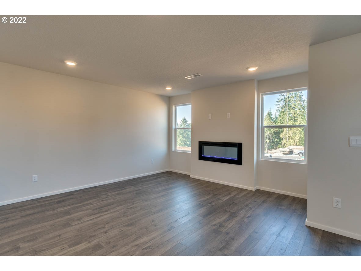 241 Northeast 28th Court Ridgefield, WA 98642 - Photo 8 of 27 Great Room