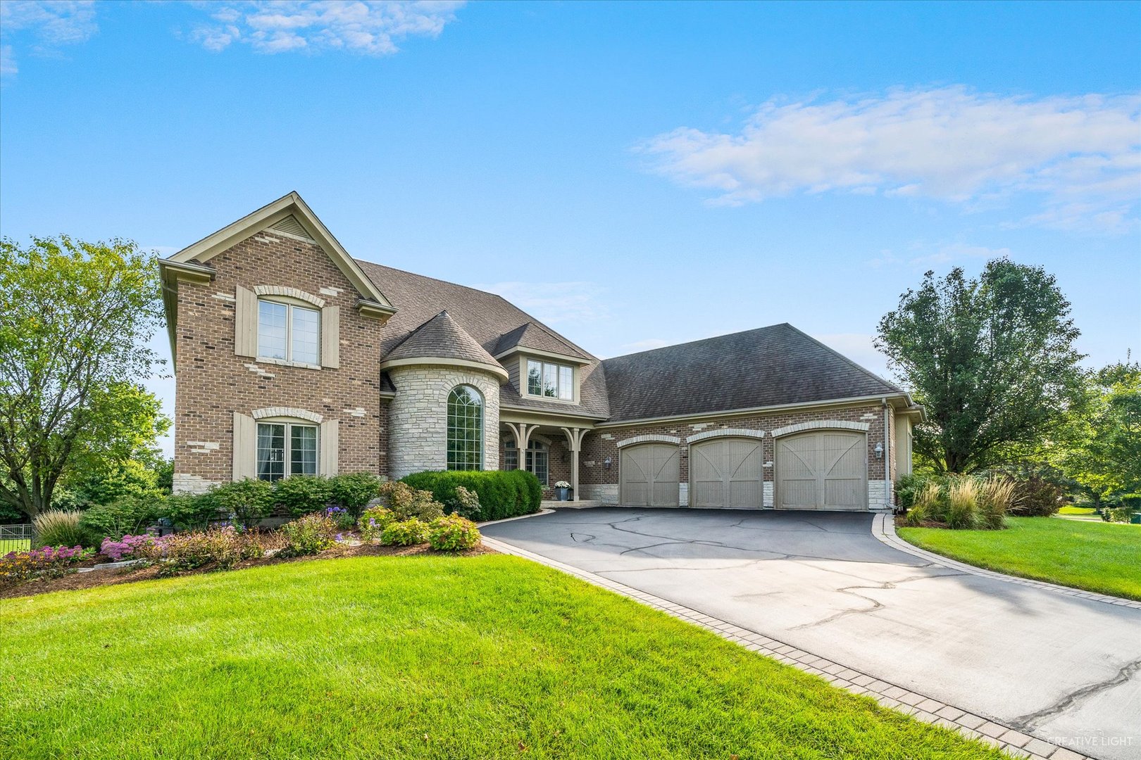 624 Limestone Drive Batavia, IL 60510 - Photo 2 of 43