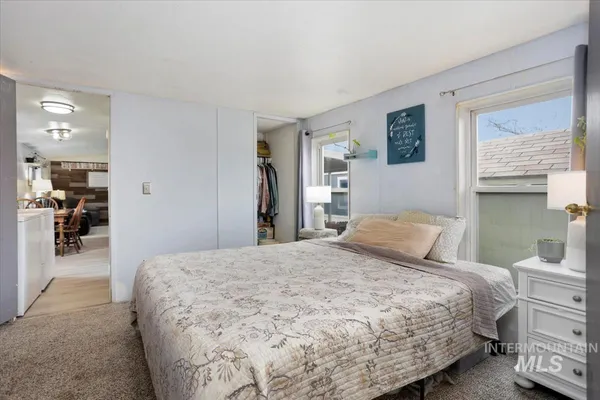 $109,999 | 101 South Flagstone Lane, Eagle, ID 83616