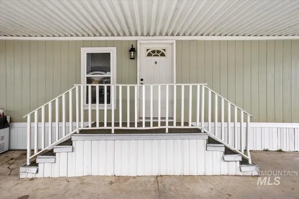 $109,999 | 101 South Flagstone Lane, Eagle, ID 83616