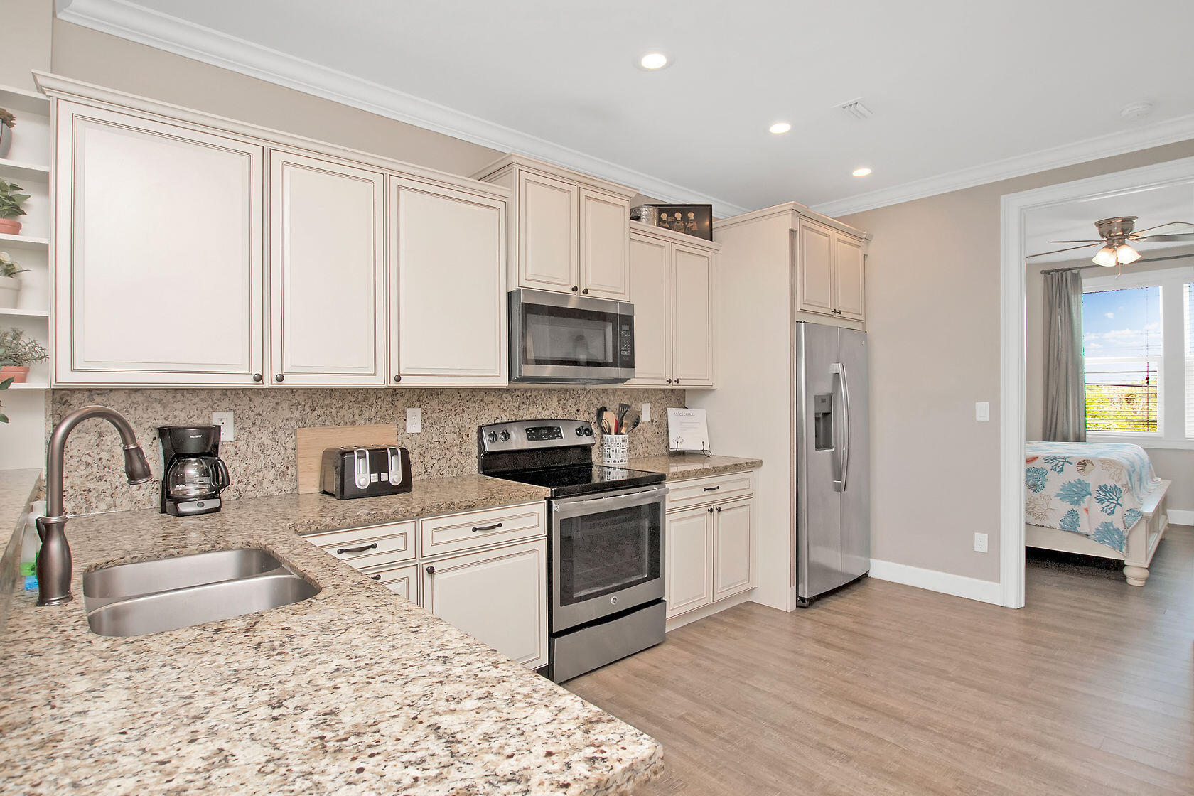 237 Sombrero Beach Road, Unit 1 Marathon, FL 33050 - Photo 15 of 55 Open Kitchen