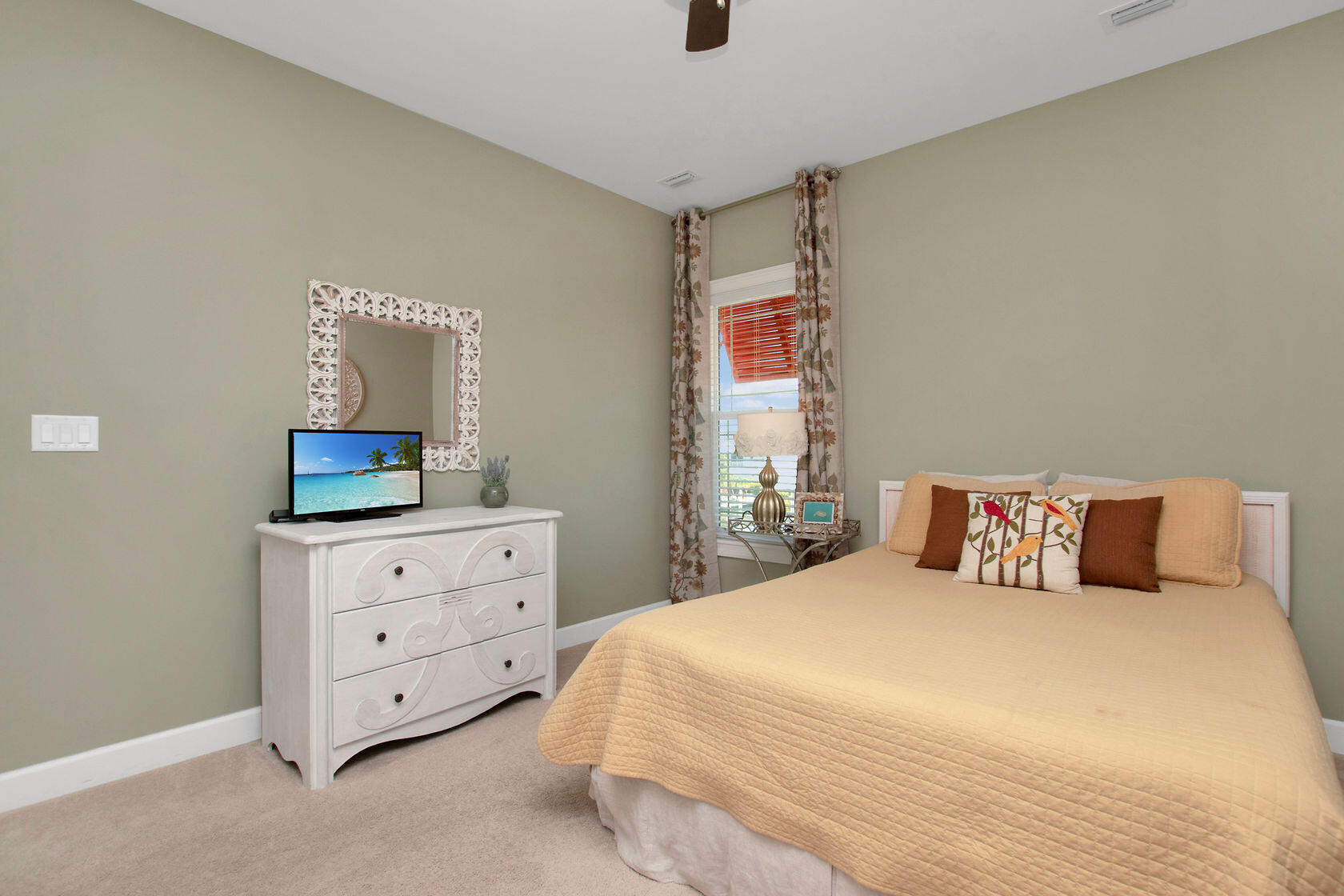237 Sombrero Beach Road, Unit 1 Marathon, FL 33050 - Photo 30 of 55 Guest Bedroom