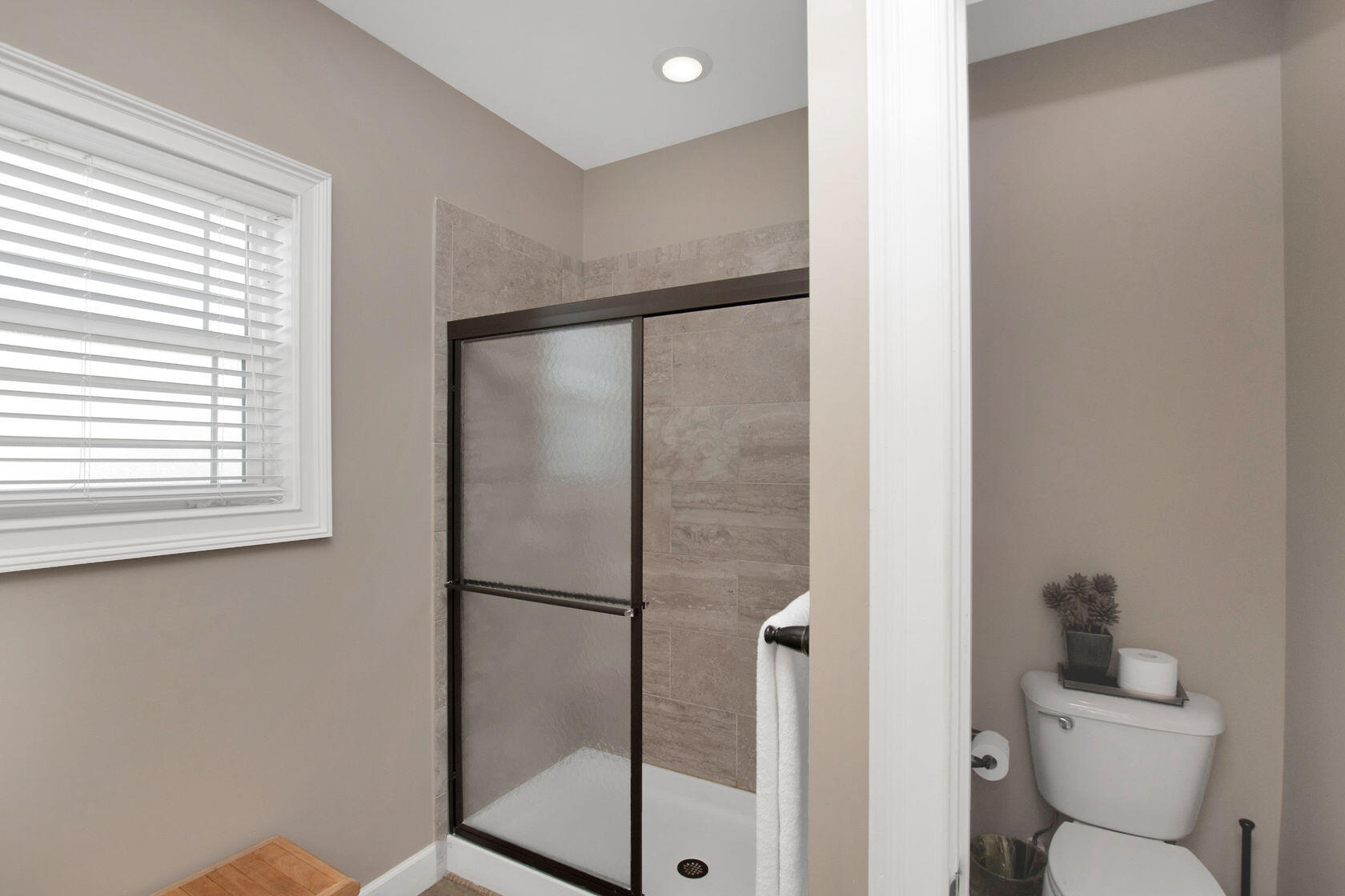 237 Sombrero Beach Road, Unit 1 Marathon, FL 33050 - Photo 42 of 55 Upstairs Master Bathroom