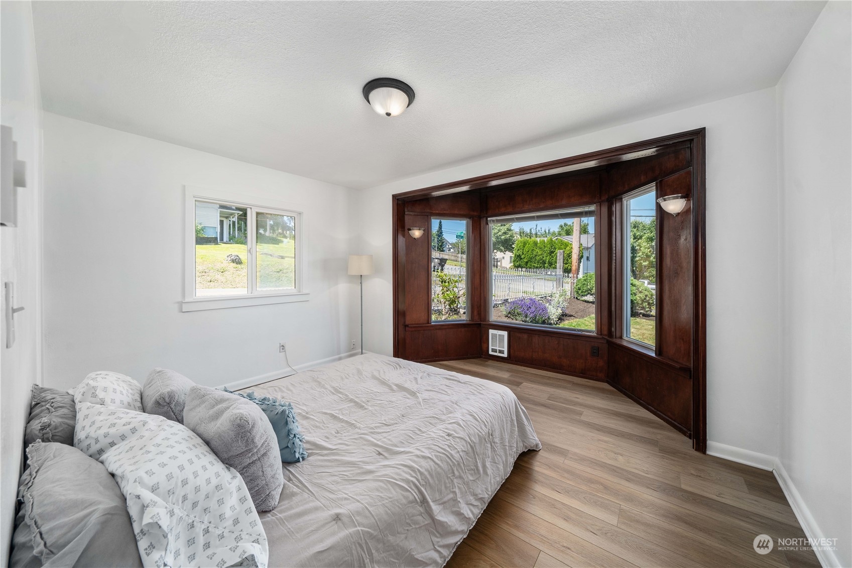 1012 35th Street Everett, WA 98201 - Photo 16 of 30 Gallery Image 16
