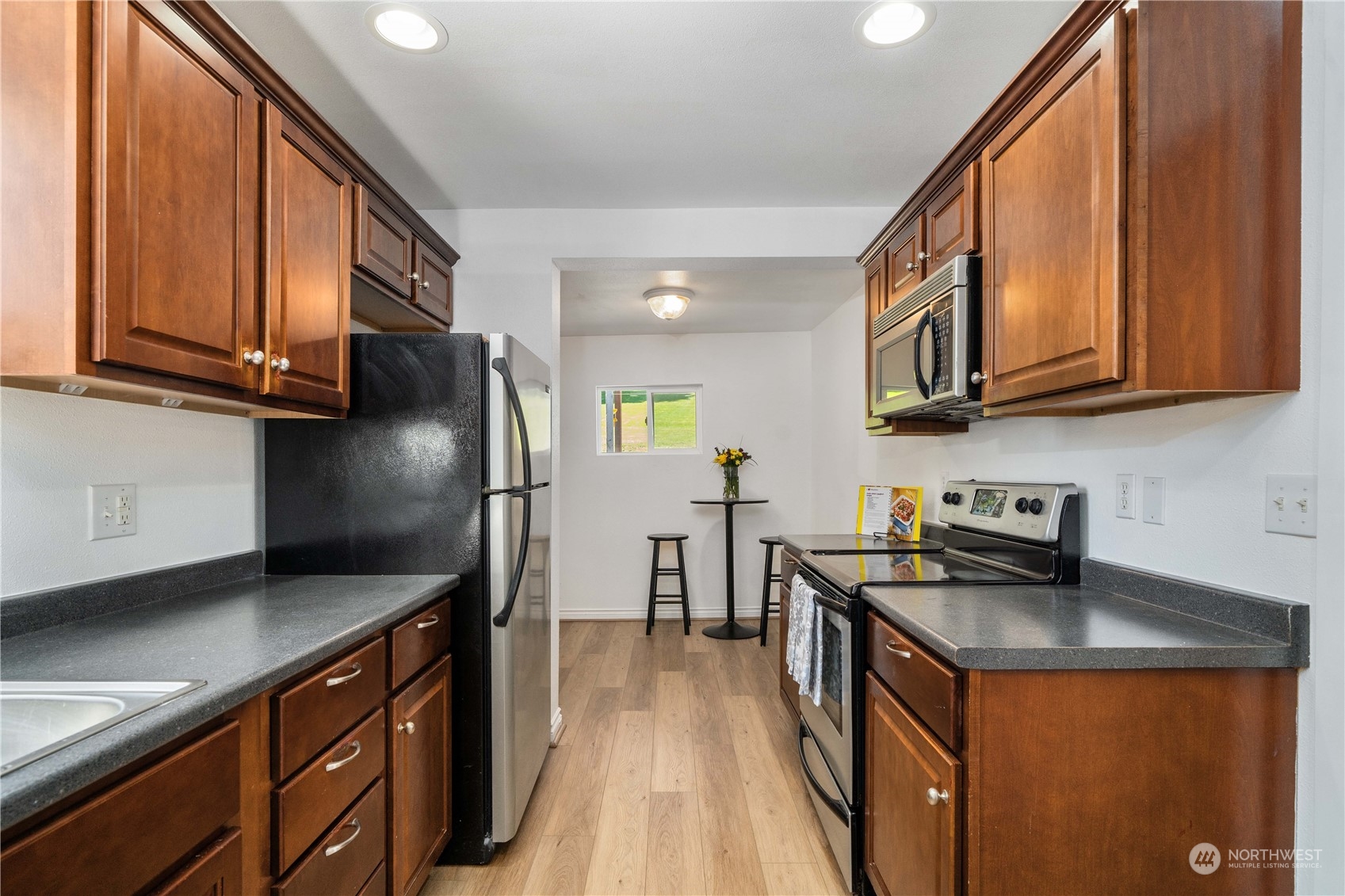 1012 35th Street Everett, WA 98201 - Photo 9 of 30 Gallery Image 9
