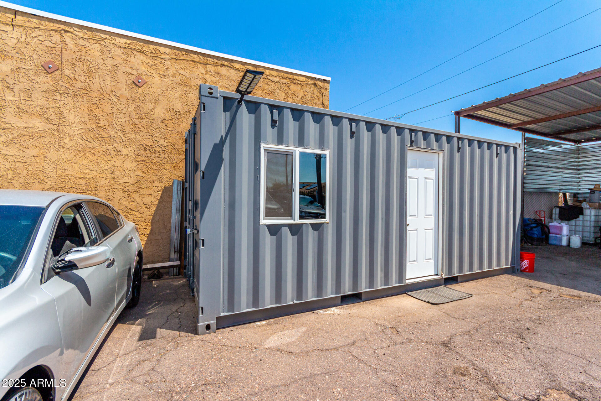 1117 West Buckeye Road, Unit 5 Phoenix, AZ 85007 - Photo 27 of 32 a view of outdoor space and deck