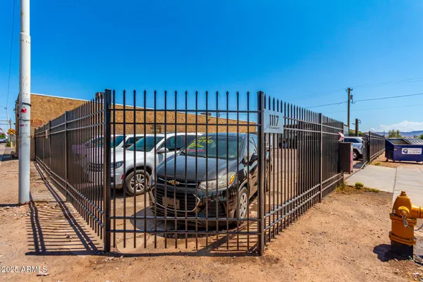 $333,000 | 1117 West Buckeye Road, Unit 5, Phoenix, AZ 85007