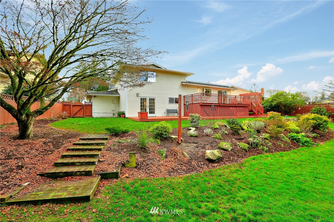 16901 157th Place Southeast Renton, WA 98058 - Photo 18 of 25 Gallery Image 18