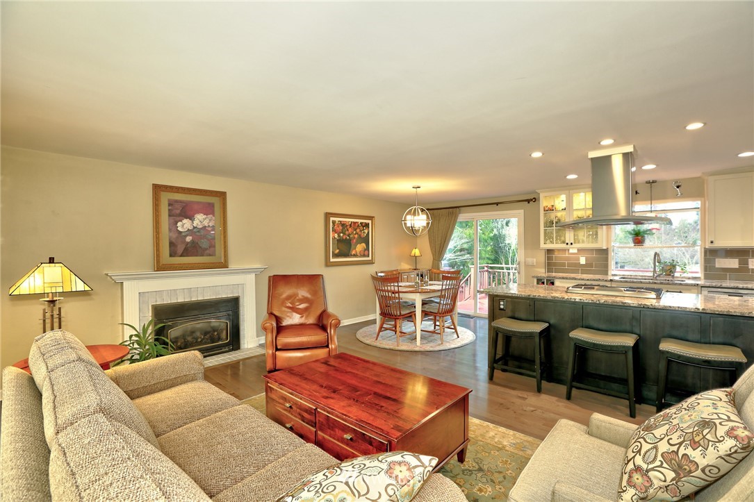 16901 157th Place Southeast Renton, WA 98058 - Photo 6 of 25 Gallery Image 6