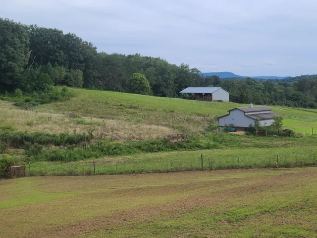 $325,000 | 842 Kelly Lane, Pikeville, TN 37367