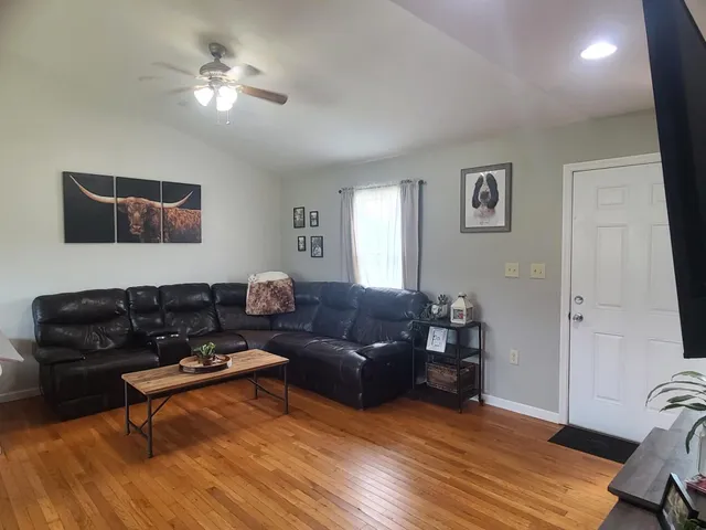 $325,000 | 842 Kelly Lane, Pikeville, TN 37367