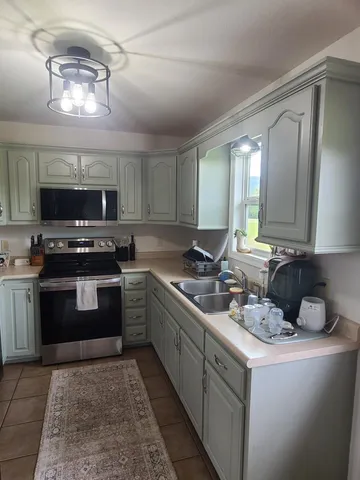 $325,000 | 842 Kelly Lane, Pikeville, TN 37367