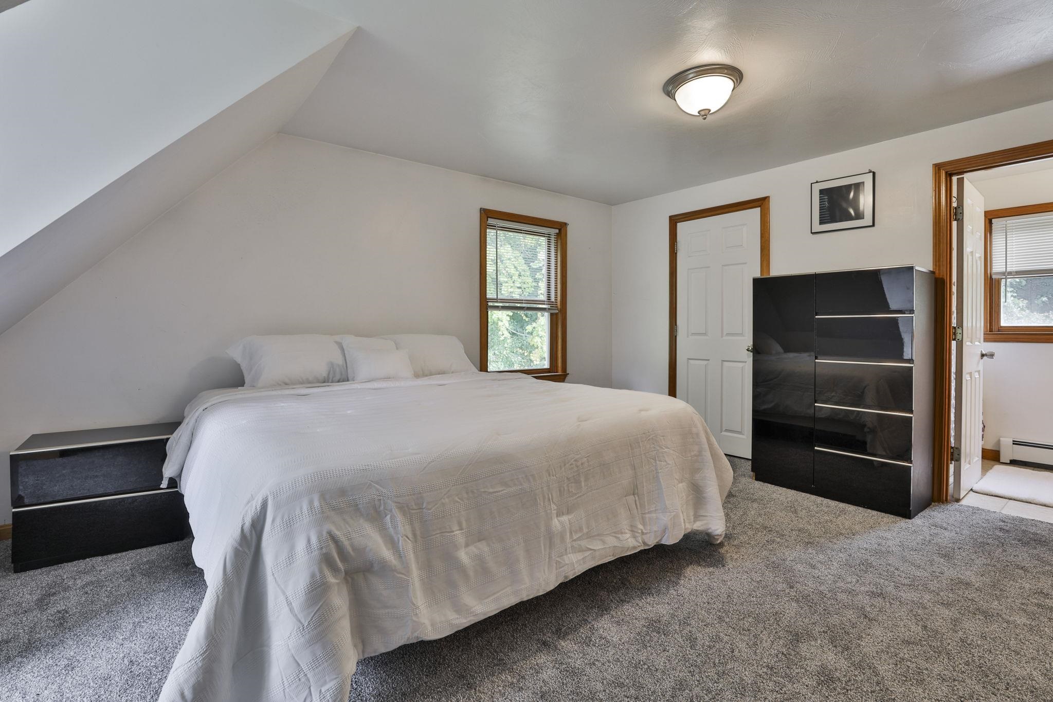 4 Miltimore Road Derry, NH 03038 - Photo 21 of 40