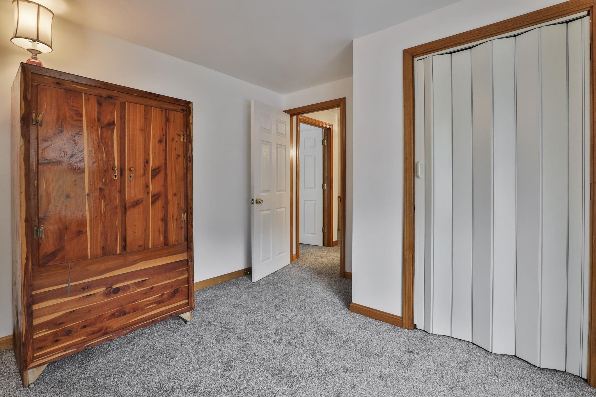 4 Miltimore Road Derry, NH 03038 - Photo 28 of 40