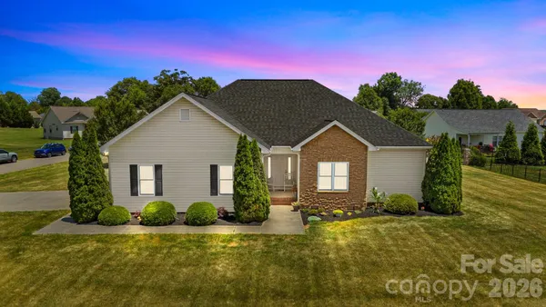 $365,000 | 104 Castle Pines Lane, Statesville, NC 28625