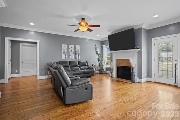 $365,000 | 104 Castle Pines Lane, Statesville, NC 28625