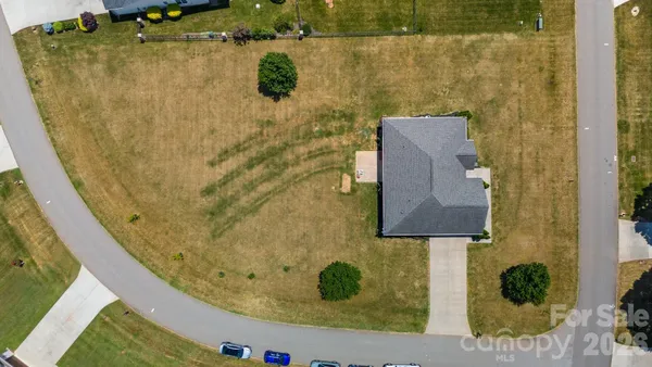 $365,000 | 104 Castle Pines Lane, Statesville, NC 28625