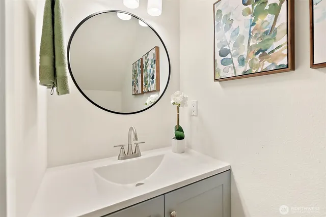 $582,000 | 4330 West Lake Sammamish Parkway Southeast, Unit G114, Issaquah, WA 98027