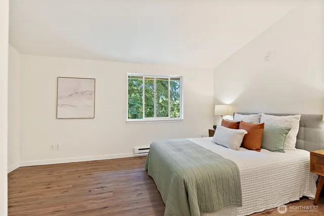 $582,000 | 4330 West Lake Sammamish Parkway Southeast, Unit G114, Issaquah, WA 98027