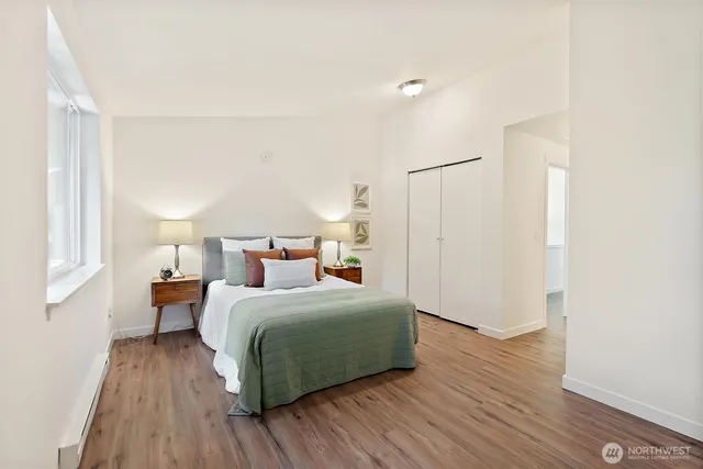 $582,000 | 4330 West Lake Sammamish Parkway Southeast, Unit G114, Issaquah, WA 98027