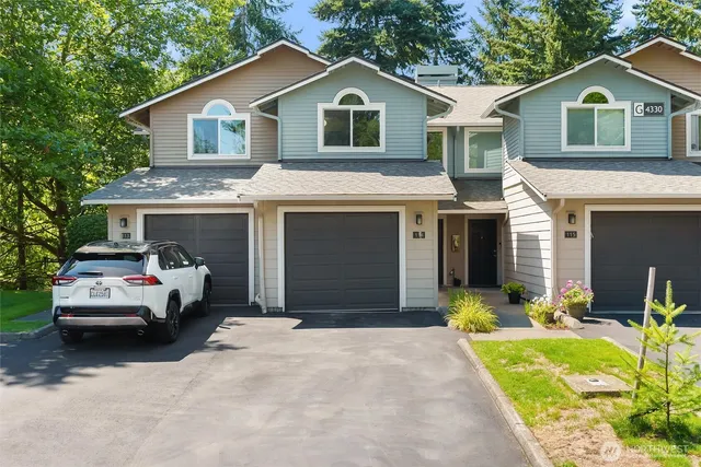 $582,000 | 4330 West Lake Sammamish Parkway Southeast, Unit G114, Issaquah, WA 98027