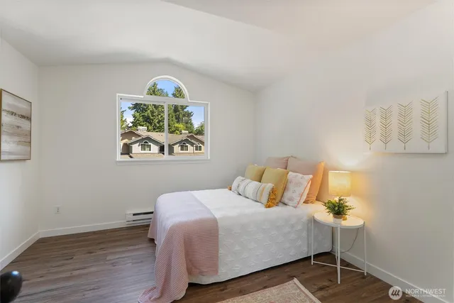 $582,000 | 4330 West Lake Sammamish Parkway Southeast, Unit G114, Issaquah, WA 98027