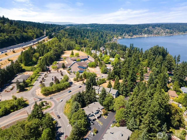 $582,000 | 4330 West Lake Sammamish Parkway Southeast, Unit G114, Issaquah, WA 98027