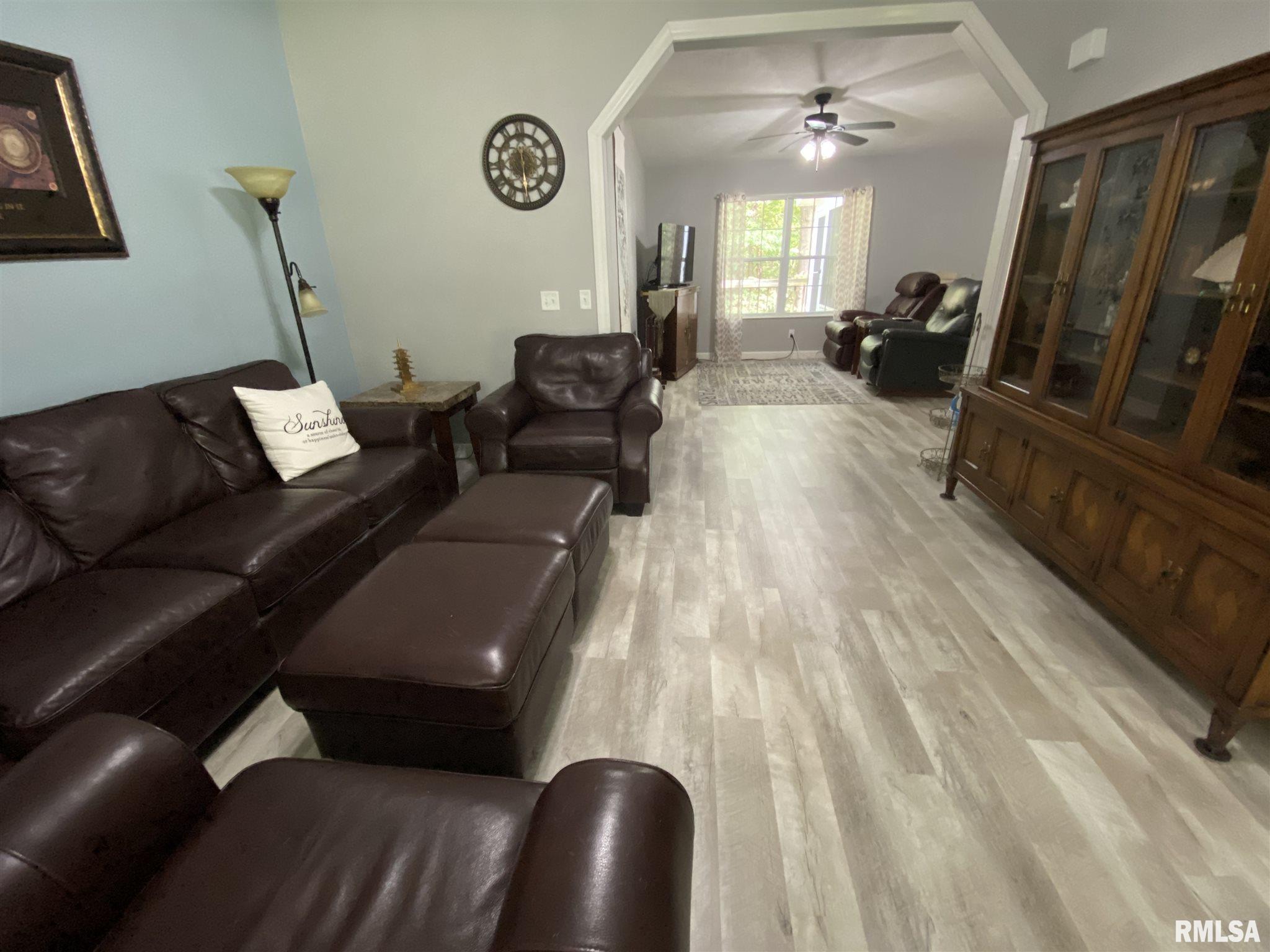 11214 North Trigger Road Dunlap, IL 61525 - Photo 15 of 35 Gallery Image 15