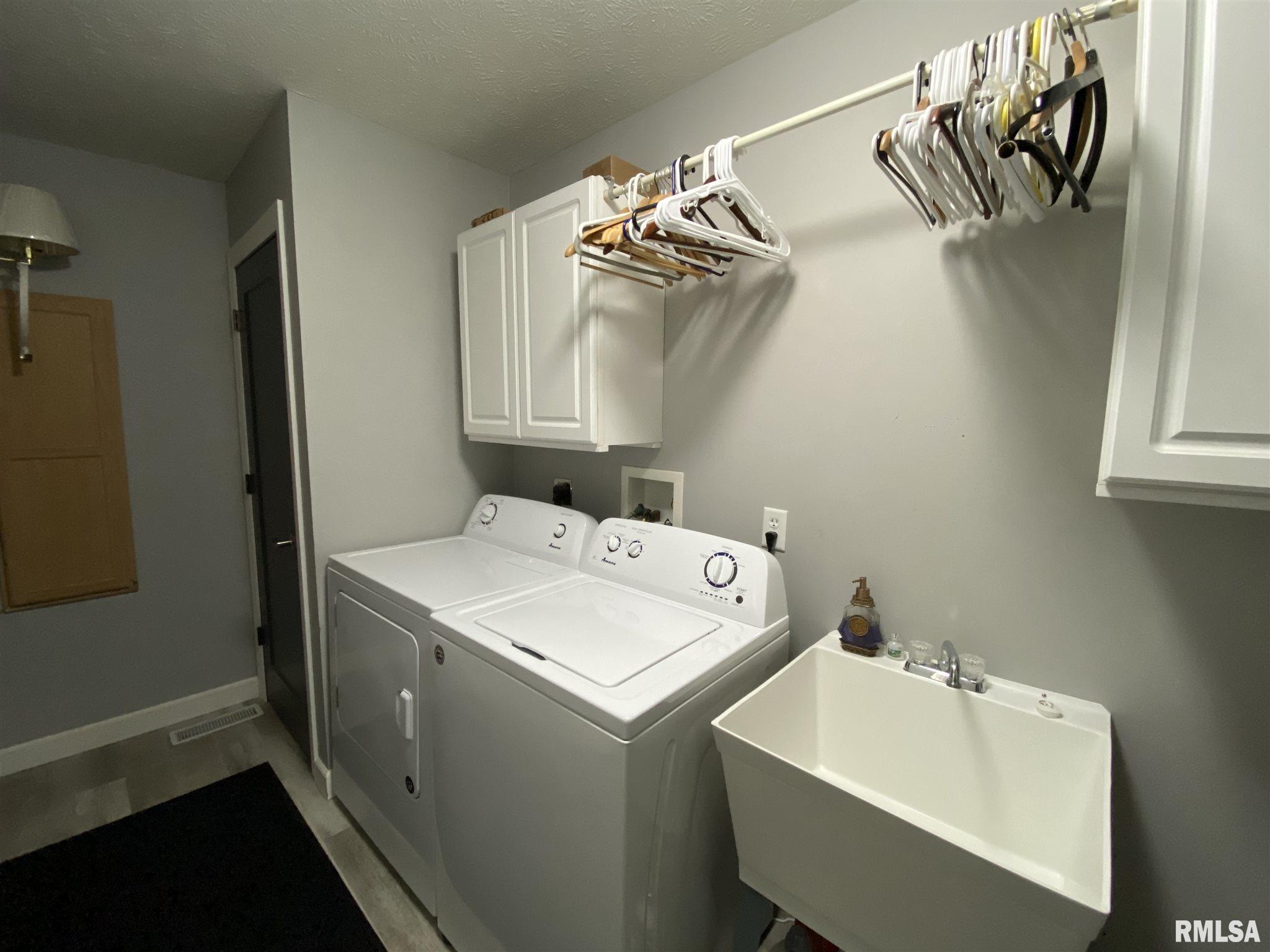 11214 North Trigger Road Dunlap, IL 61525 - Photo 27 of 35 Gallery Image 27