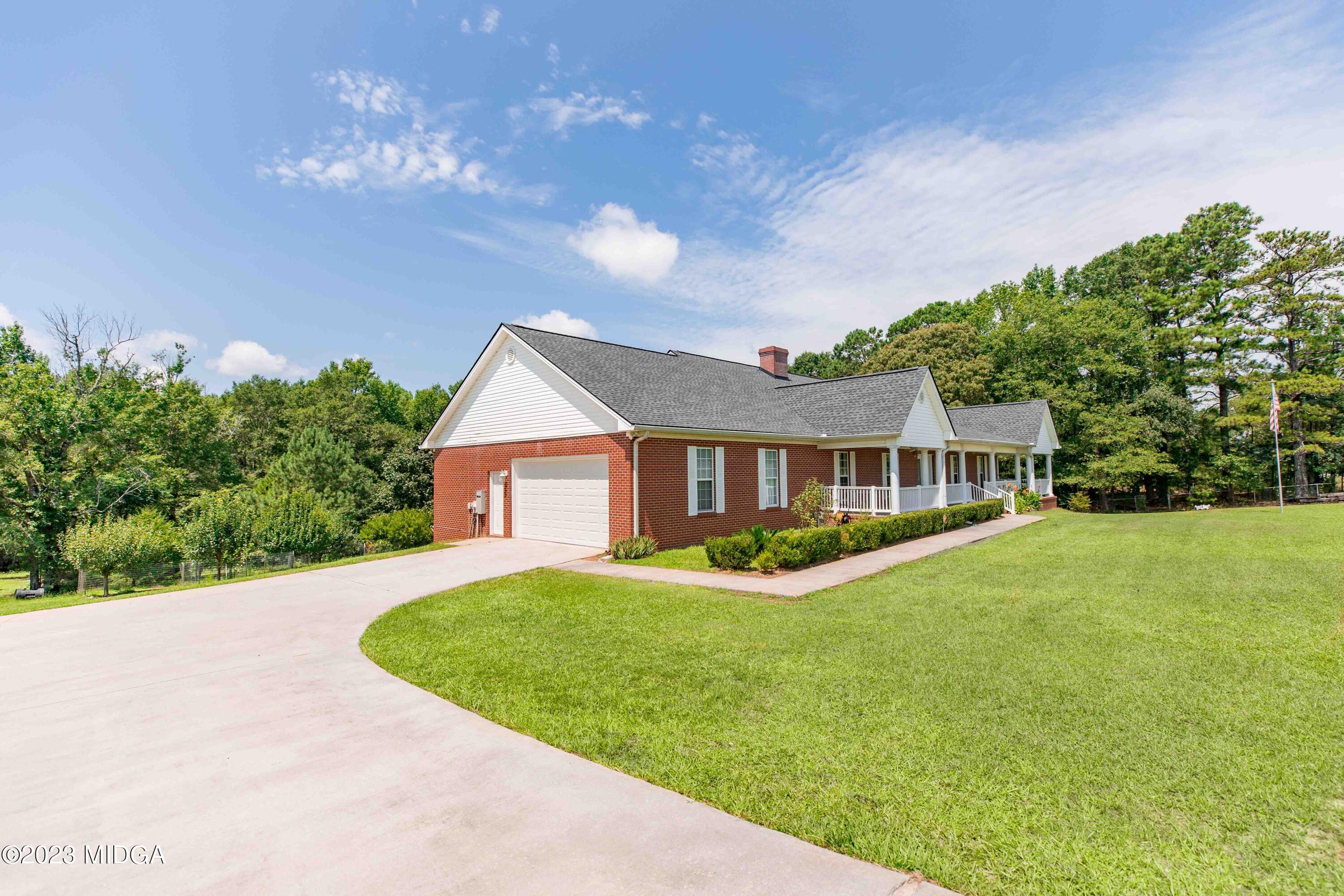 413 Harris Morton Road Gray, GA 31032 - Photo 3 of 38 413HarrisMortonRoad-4