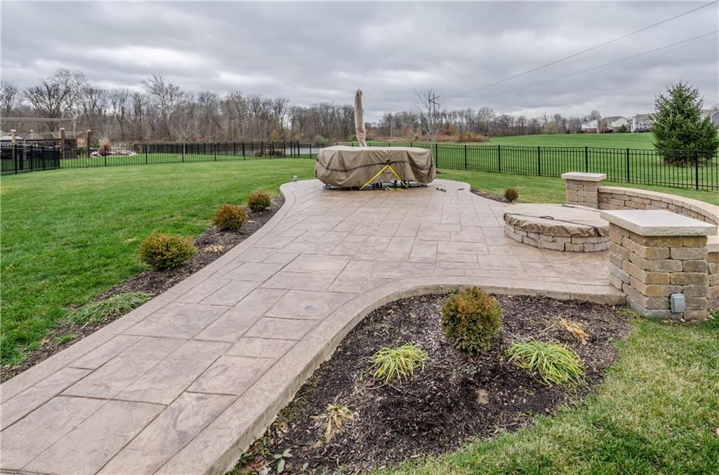 6104 Roxburgh Place Noblesville, IN 46062 - Photo 23 of 24 Gallery Image 23