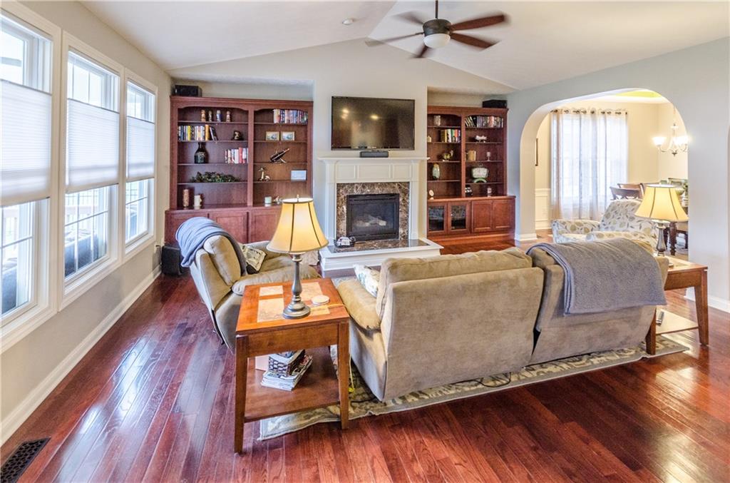6104 Roxburgh Place Noblesville, IN 46062 - Photo 6 of 24 Gallery Image 6
