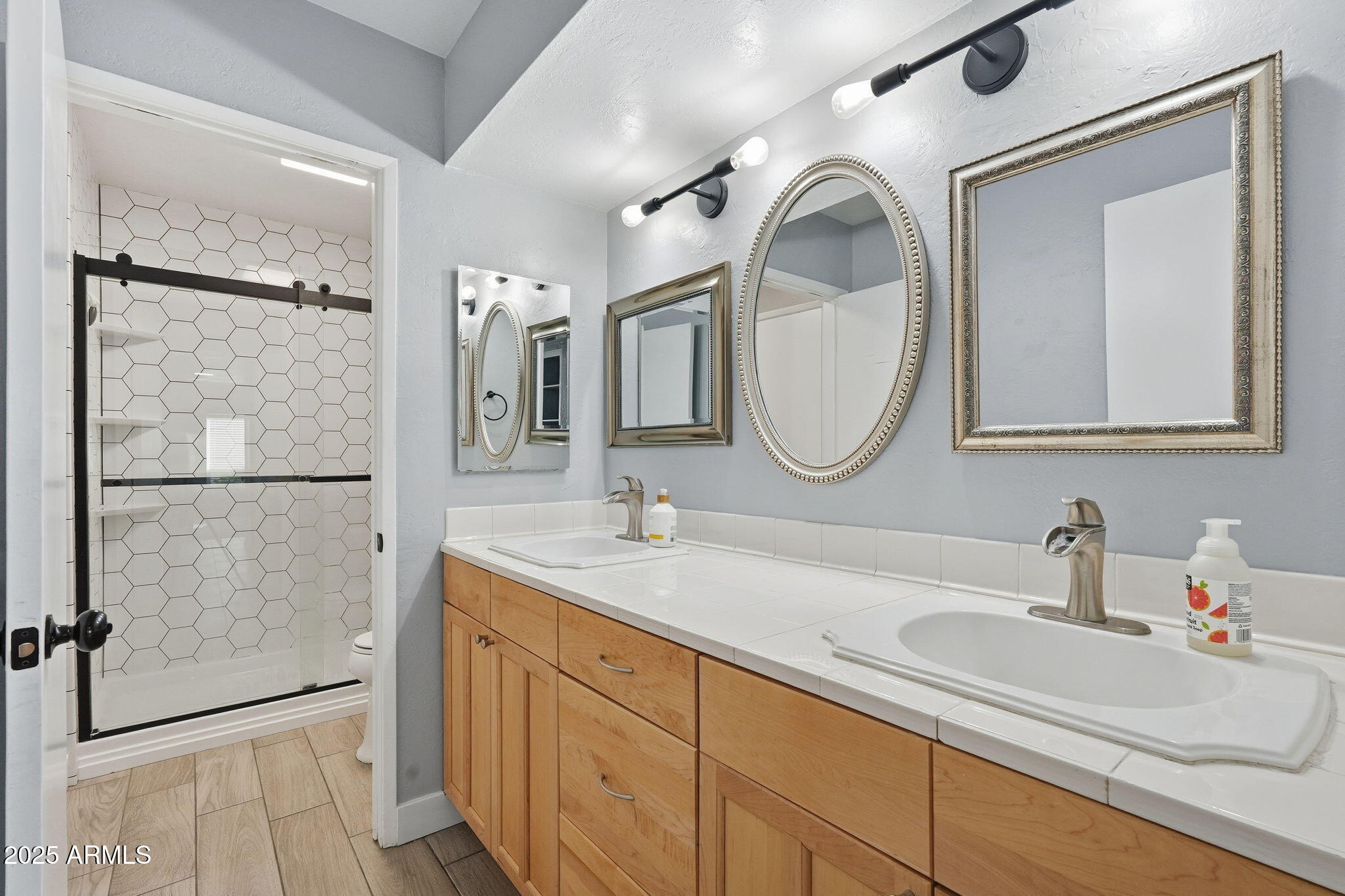 5624 South Crows Nest Road Tempe, AZ 85283 - Photo 4 of 41 026_ListerPros