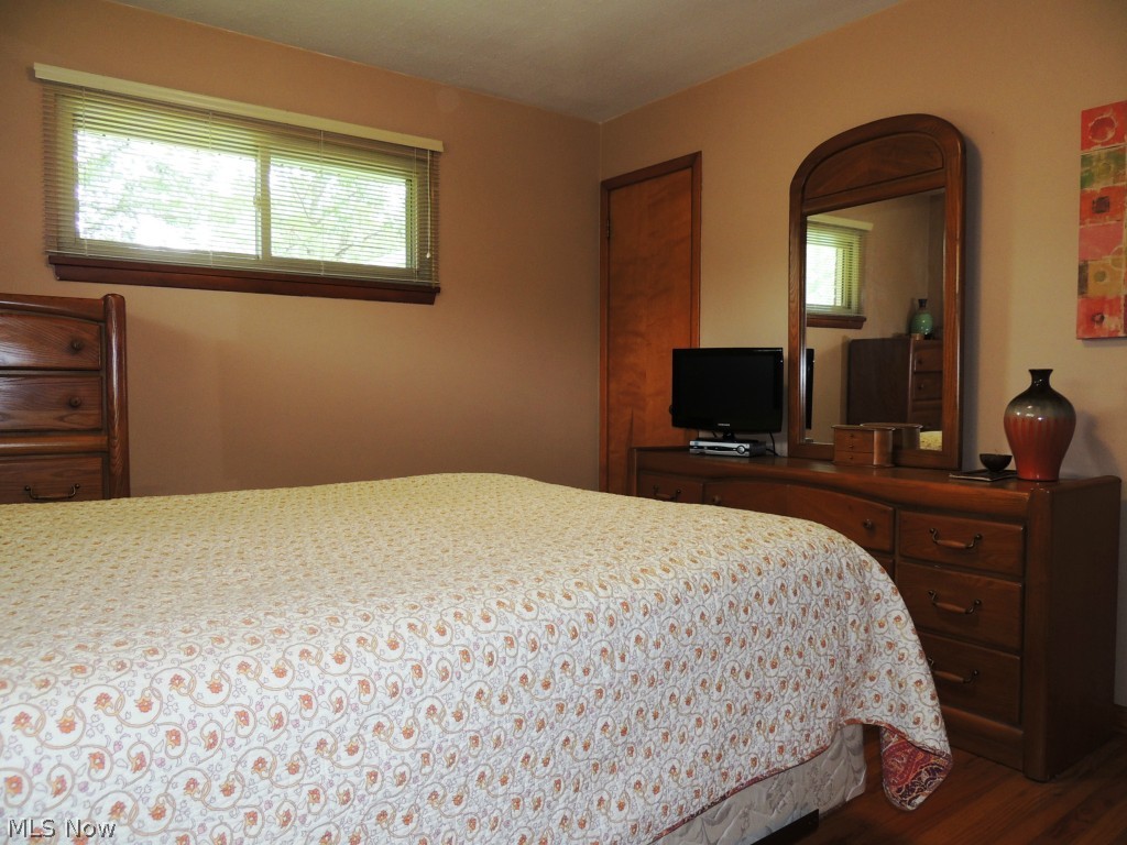 7784 Hoertz Road Cleveland, OH 44134 - Photo 18 of 25