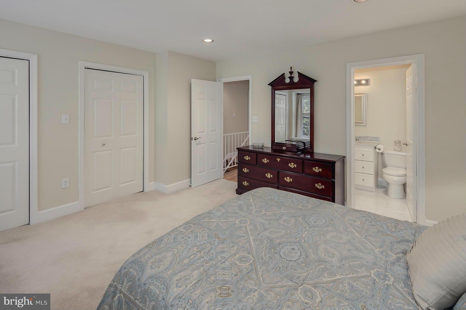 3281 Sutton Place Northwest, Unit B Washington, DC 20016 - Photo 18 of 29 Bedroom (Master)