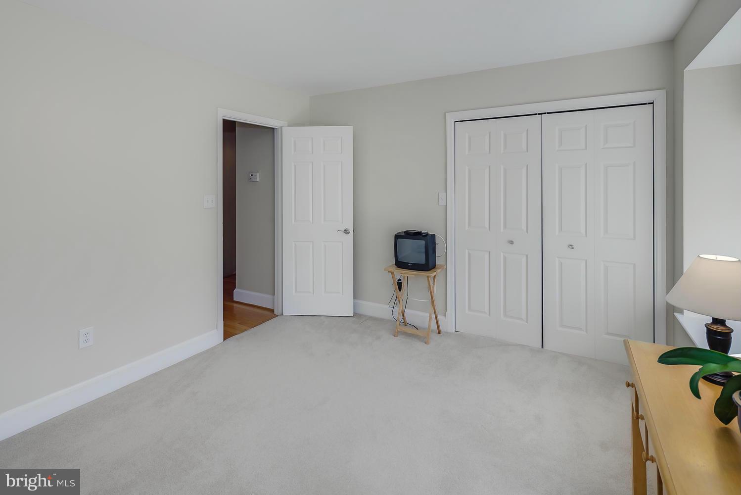 3281 Sutton Place Northwest, Unit B Washington, DC 20016 - Photo 21 of 29 Bedroom