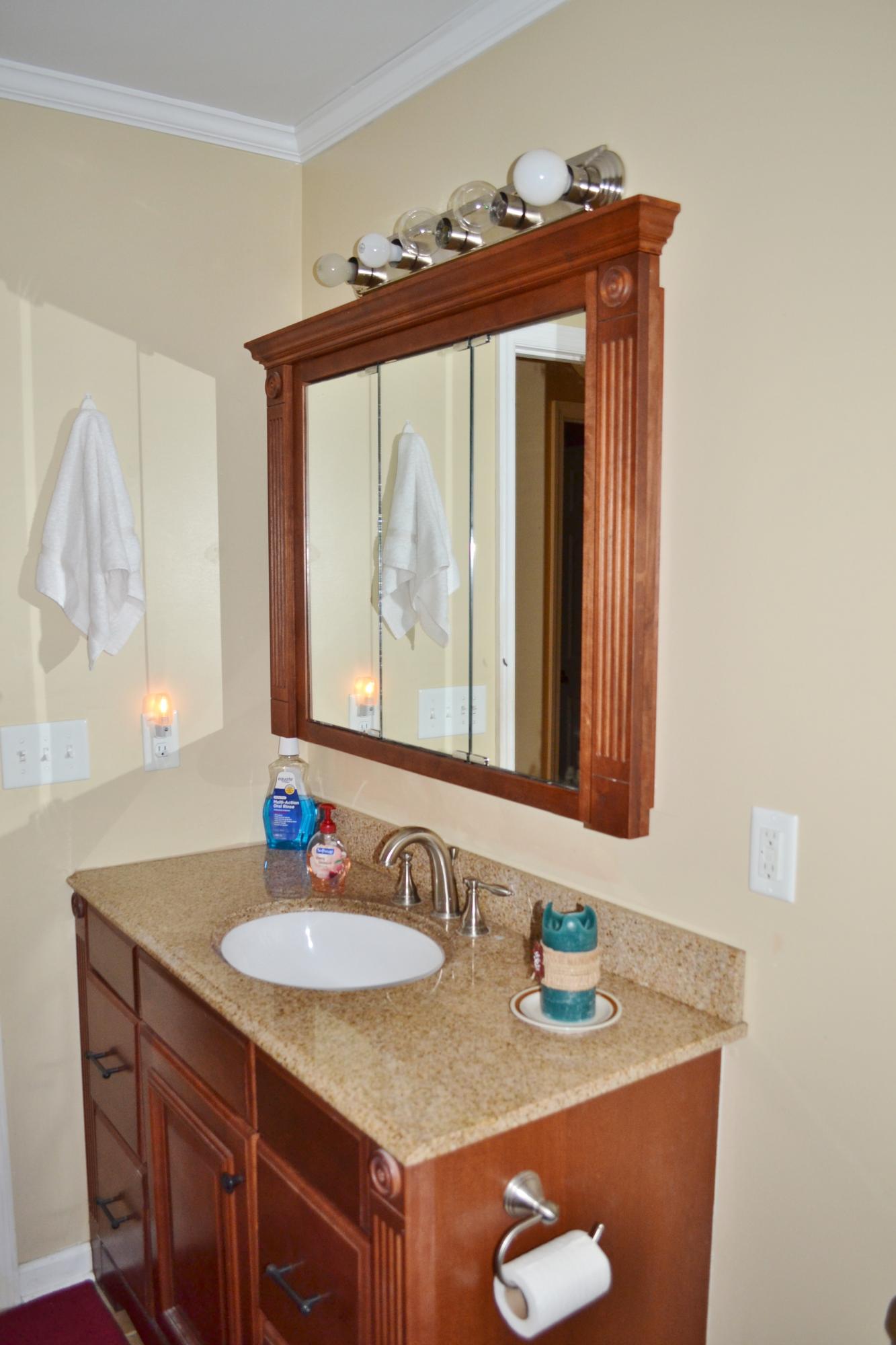 345 Jacobs Road Ringgold, GA 30736 - Photo 17 of 27 Hall Bath