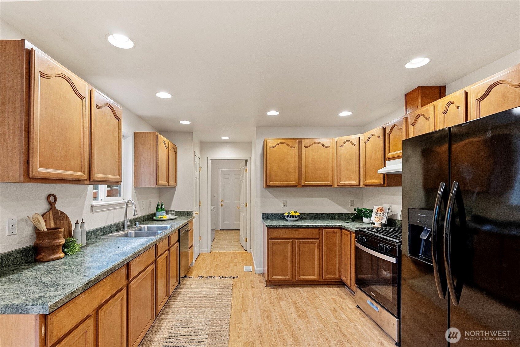 9826 May Ranch Lane Southwest Port Orchard, WA 98367 - Photo 10 of 32 Gallery Image 10