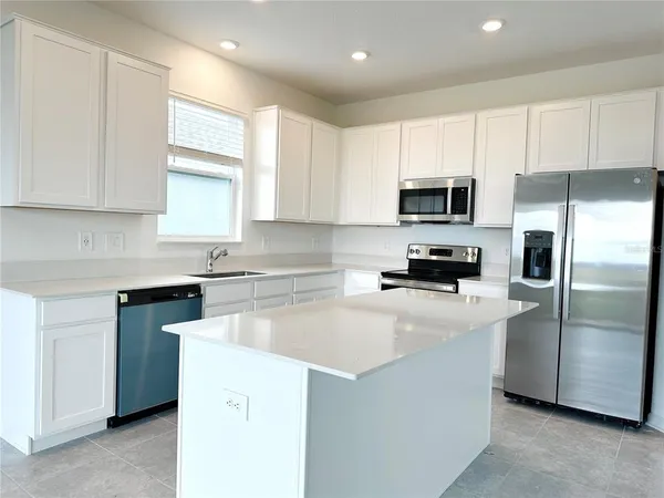 $2,350 | 700 Daring Drive, Davenport, FL 33837