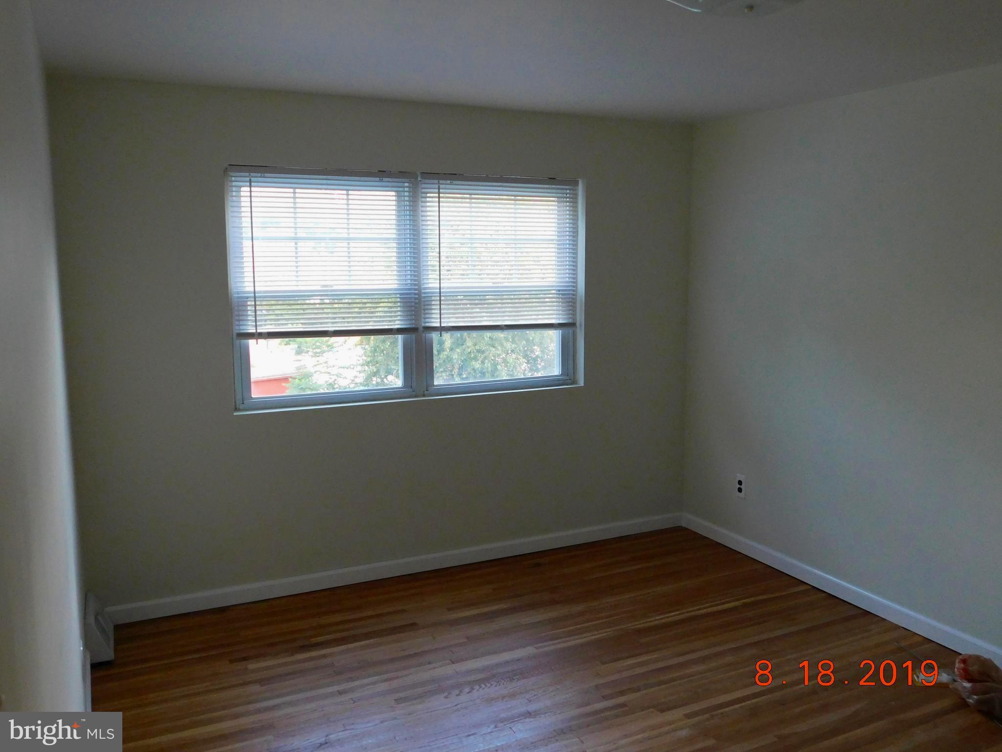 12866 Medford Road Philadelphia, PA 19154 - Photo 17 of 41