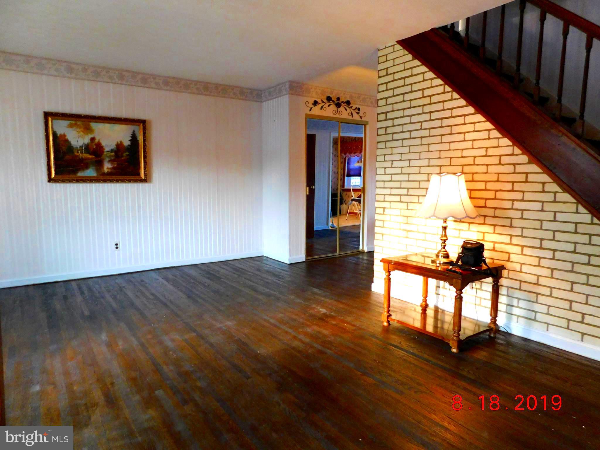 12866 Medford Road Philadelphia, PA 19154 - Photo 4 of 41