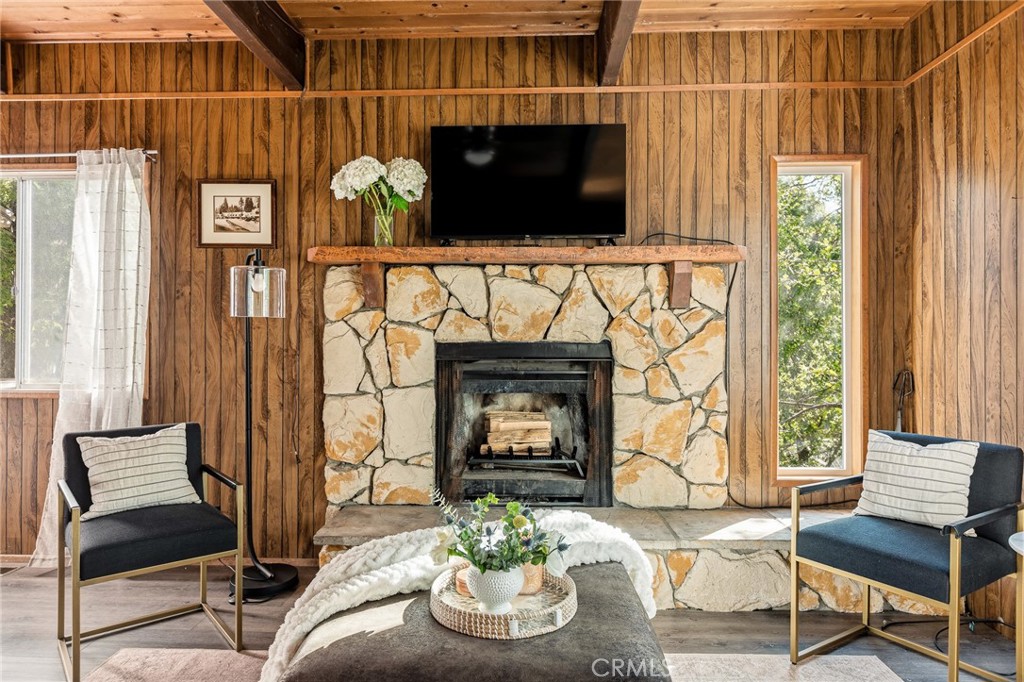 1226 Bridal Path Rimforest, CA 92378 - Photo 12 of 28