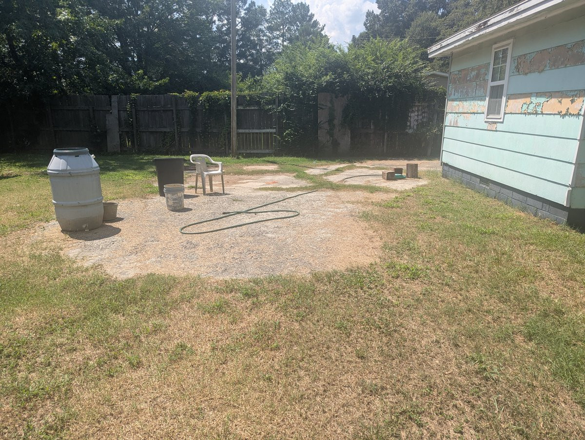 720 Old Moore Road Selma, NC 27576 - Photo 17 of 24 PXL_20260819_182900258.jpg