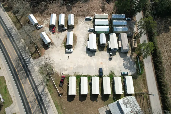 $900 | 413 Farm To Market Road 356, Onalaska, TX 77360