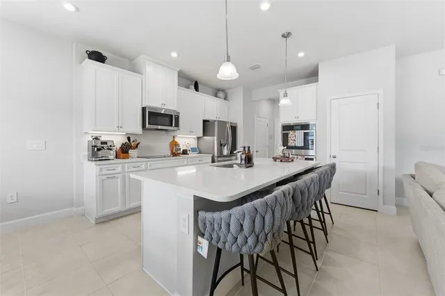 $3,295 | 14031 Crimson Avenue, Bradenton, FL 34211